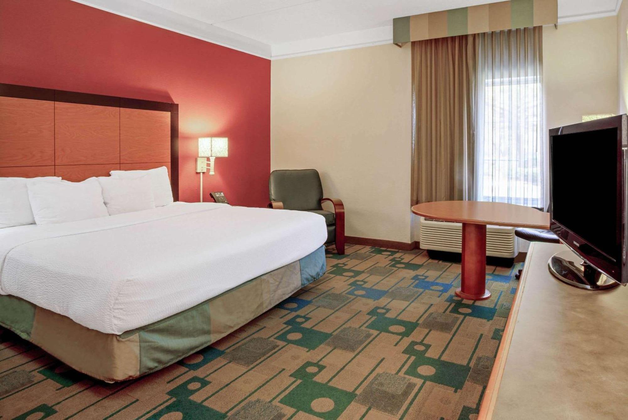 La Quinta By Wyndham Winston-Salem Hotell Eksteriør bilde