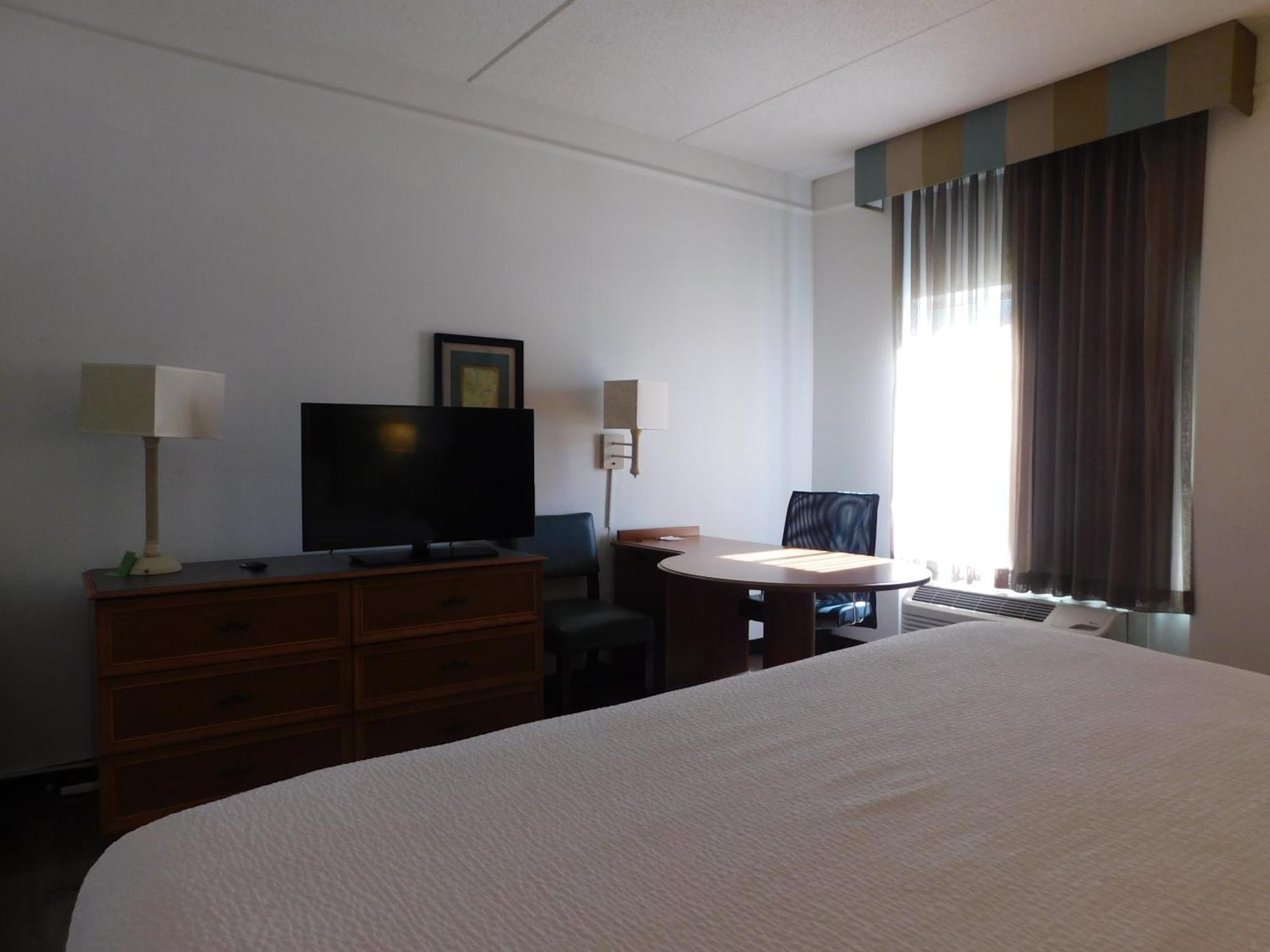 La Quinta By Wyndham Winston-Salem Hotell Eksteriør bilde